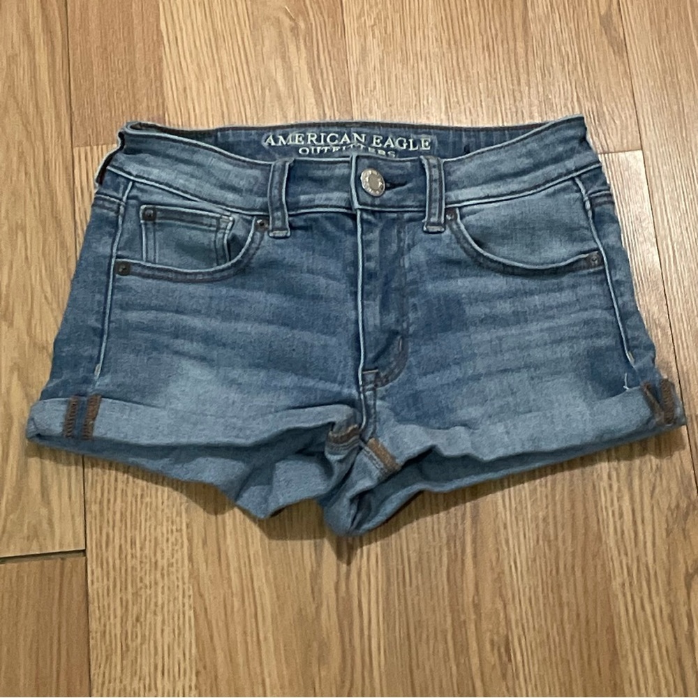American Eagle Women’s 0 (26x2) Hi-Rise Shortie Blue Denim Y2K Shorts